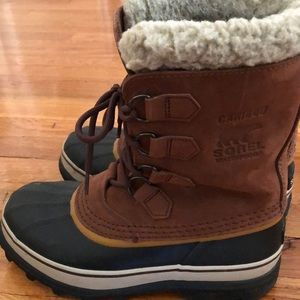 Sorel Caribou Women’s boots